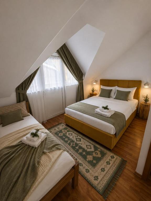 Cameră Dublă sau Twin cu Vedere la Munte